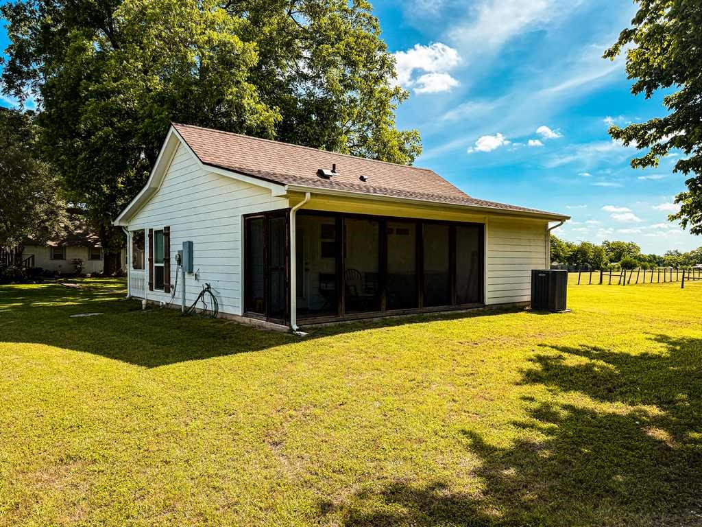 1708 S Wall Street Belton TX 76513