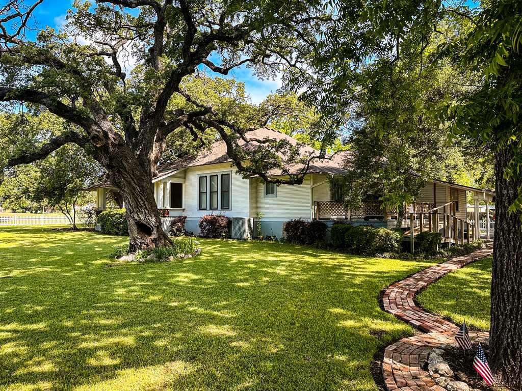 1708 S Wall Street Belton TX 76513