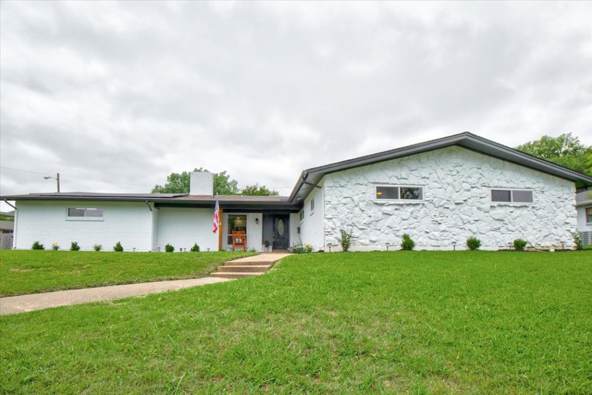 4501 Starlight Drive Haltom City TX 76117