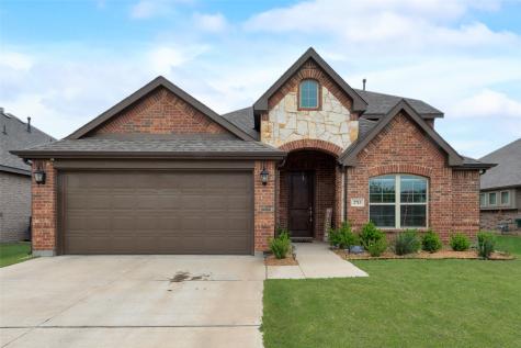 2713 Lisa Maria Street Burleson TX 76028