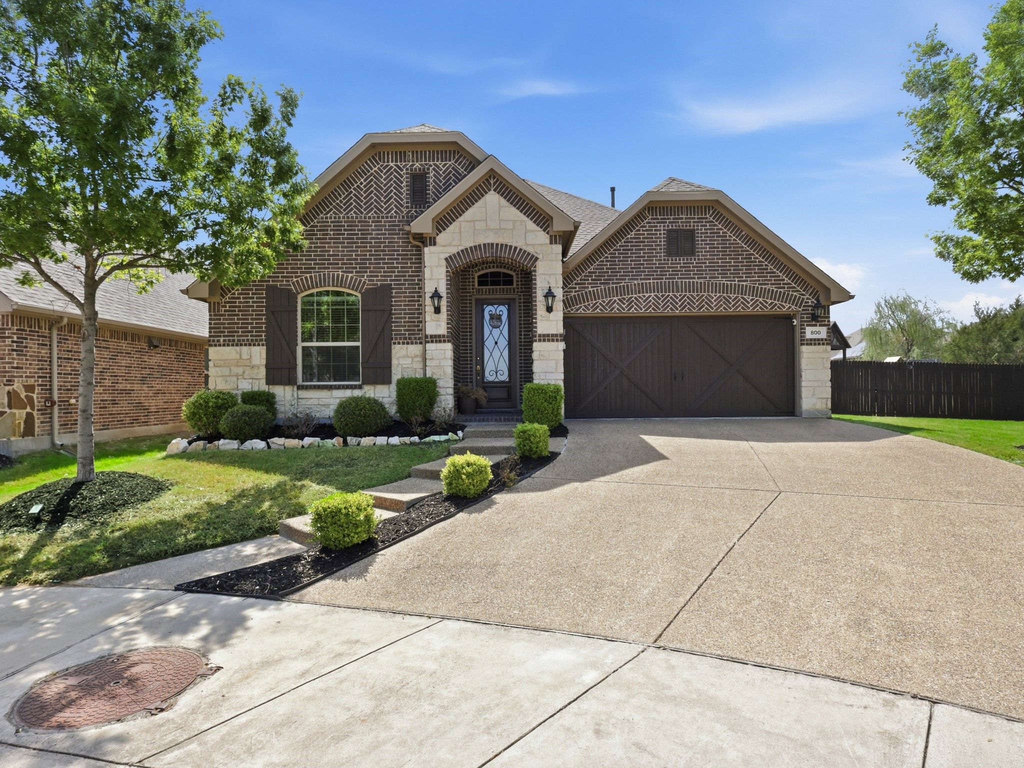 800 River Oak Avenue Euless TX 76039
