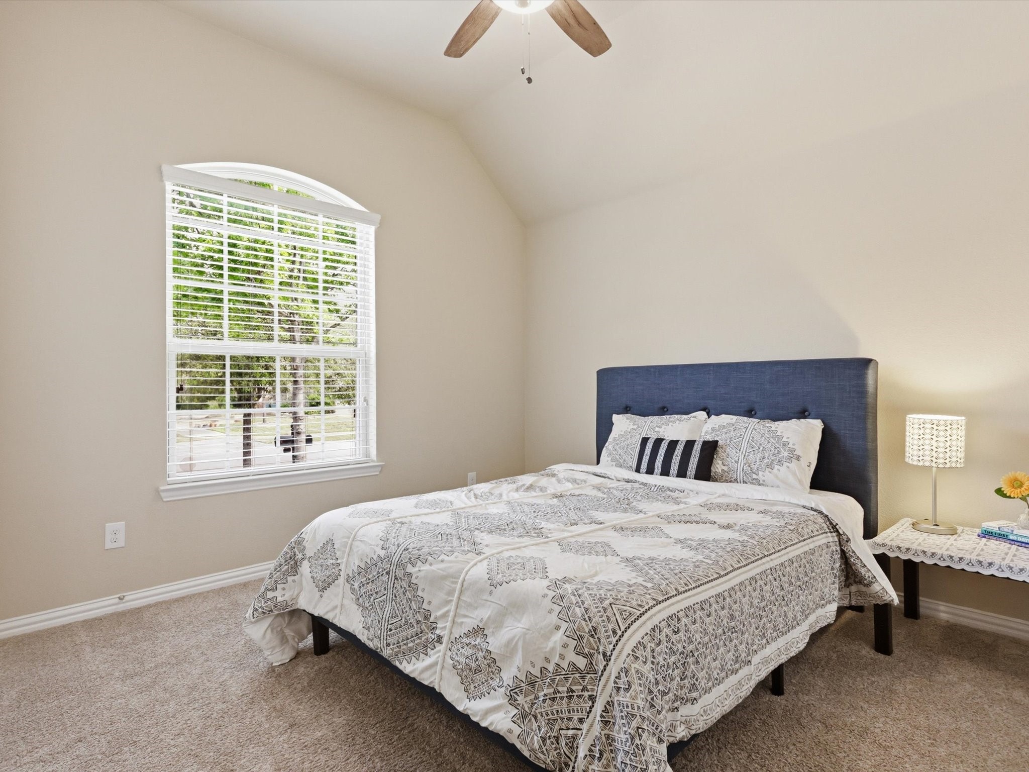 800 River Oak Avenue Euless TX 76039