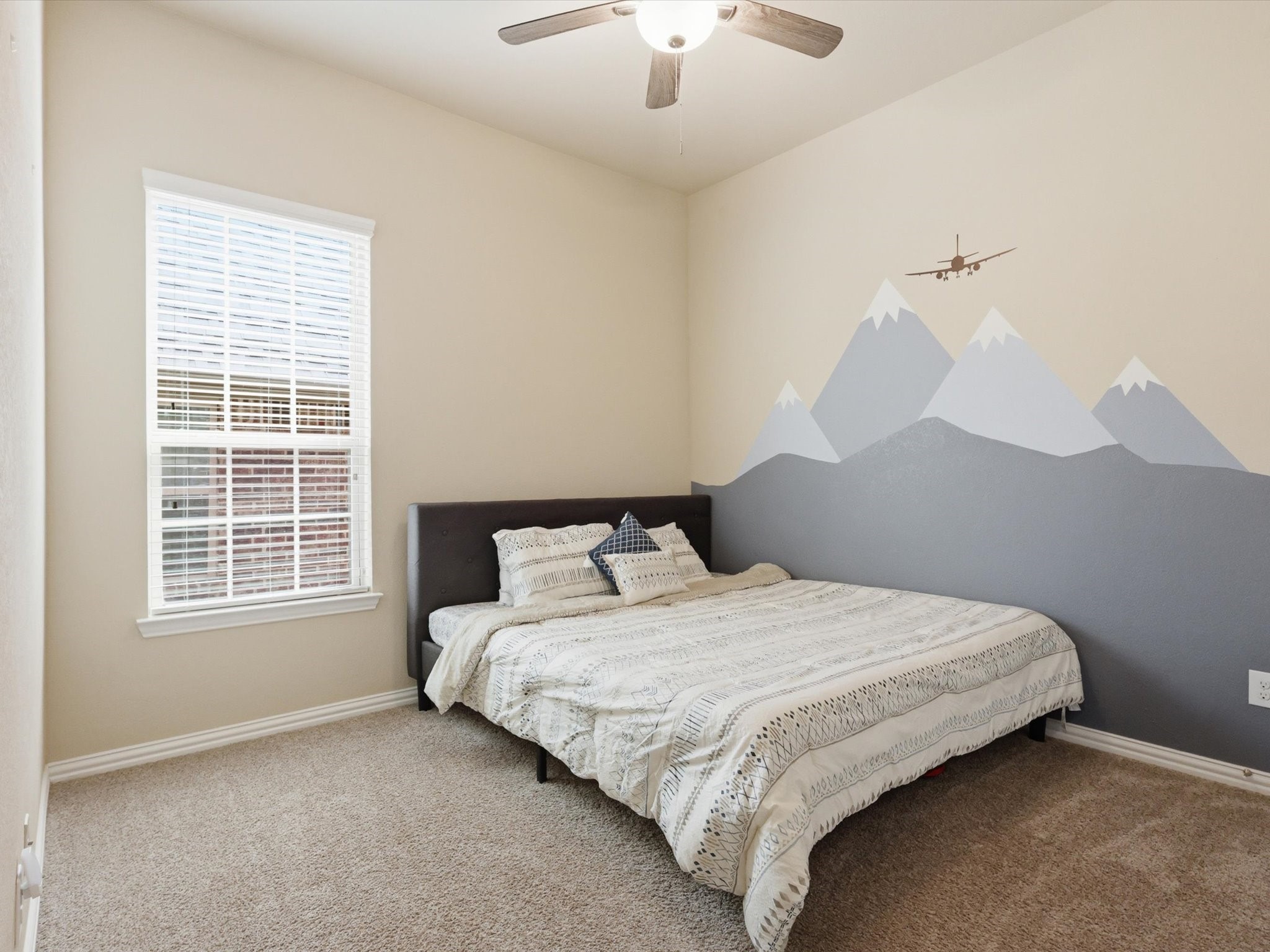 800 River Oak Avenue Euless TX 76039