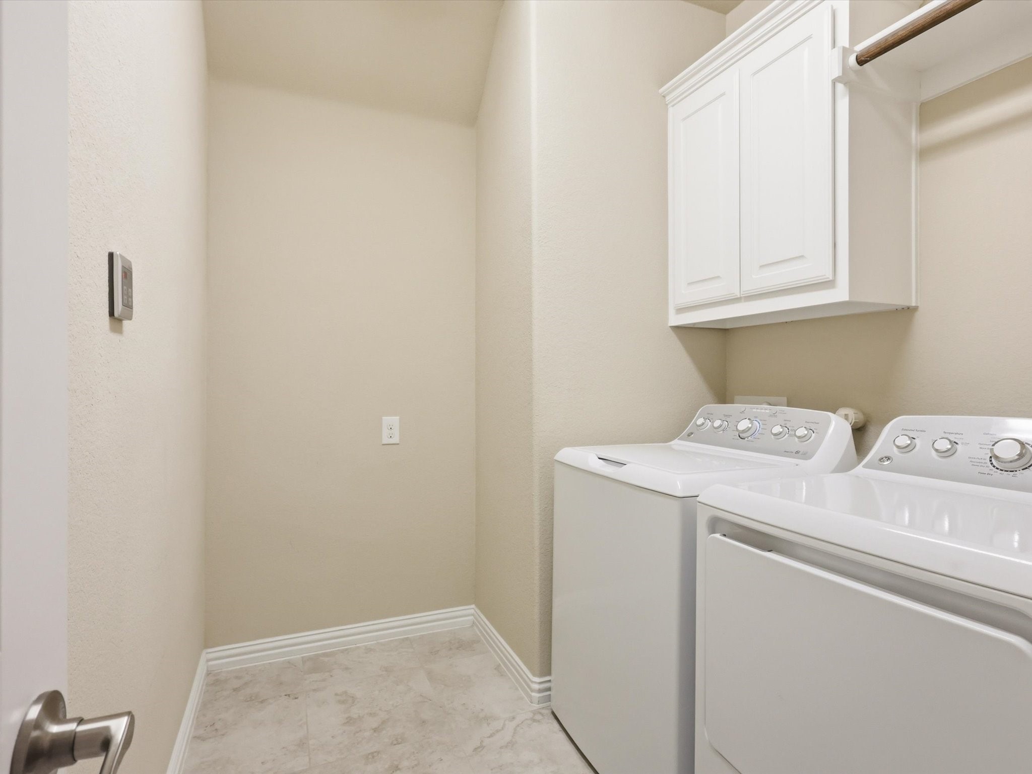 800 River Oak Avenue Euless TX 76039