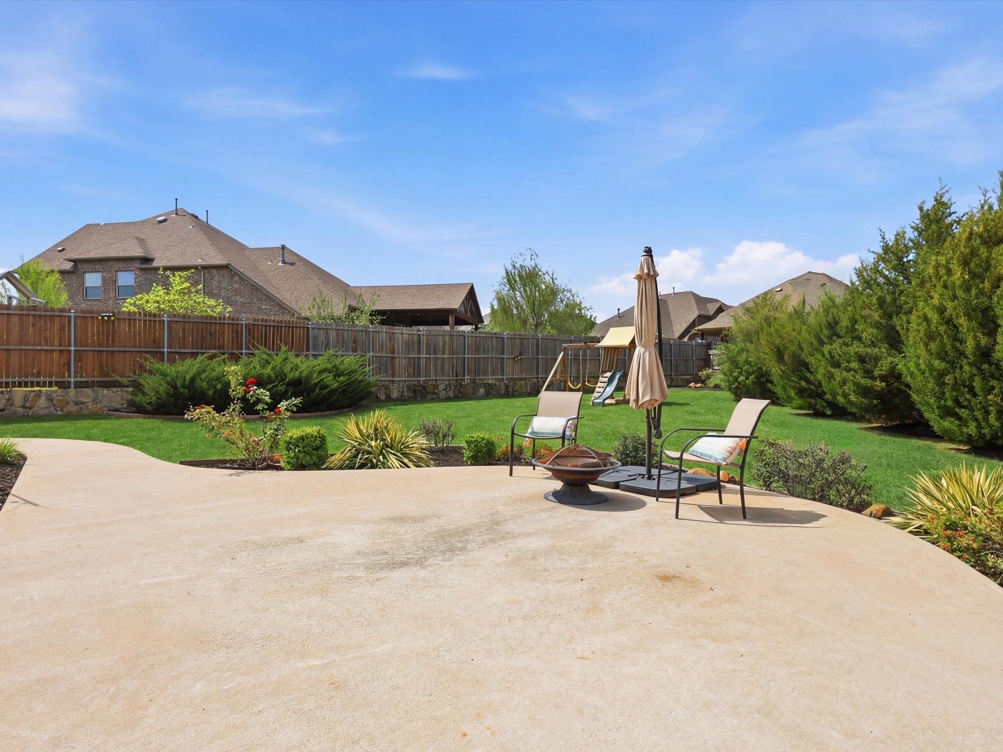800 River Oak Avenue Euless TX 76039