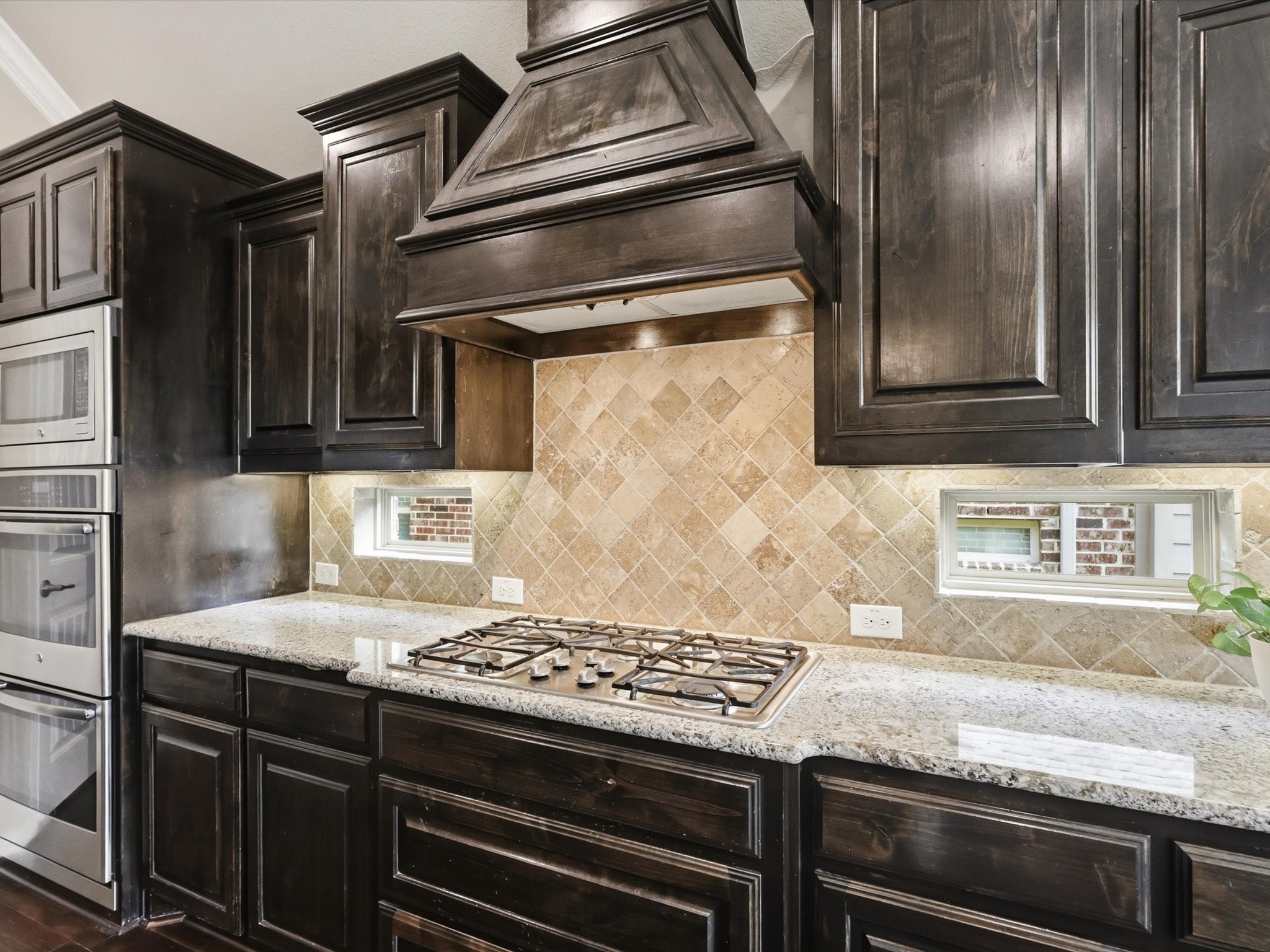 800 River Oak Avenue Euless TX 76039