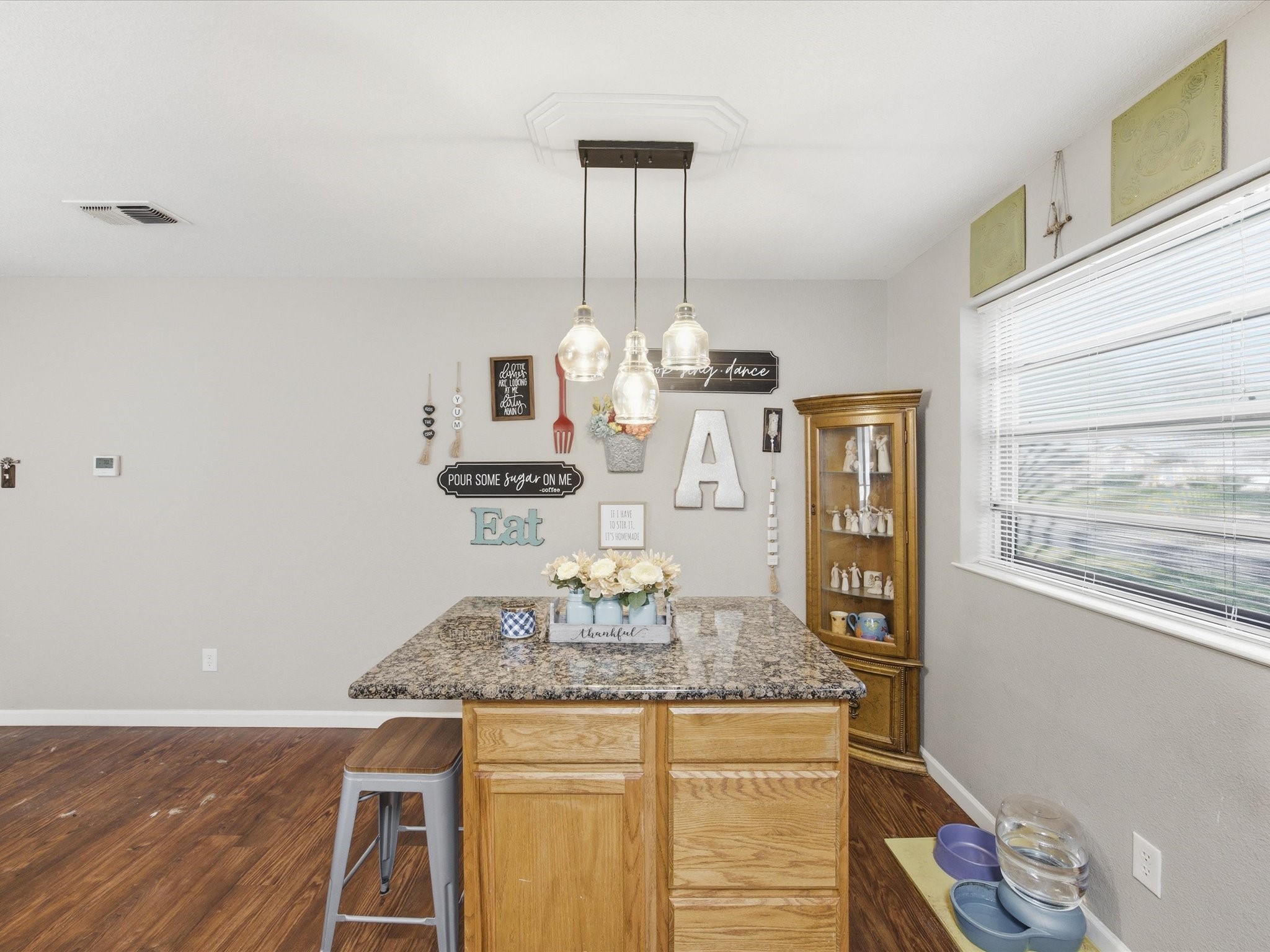 216 NE Cindy Lane Burleson TX 76028