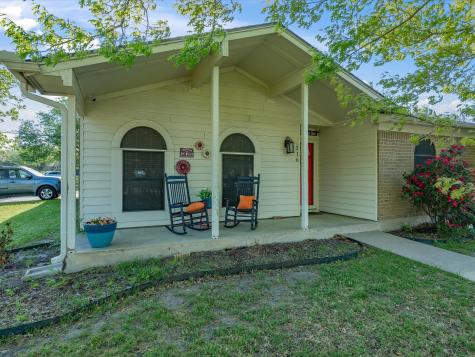 216 NE Cindy Lane Burleson TX 76028