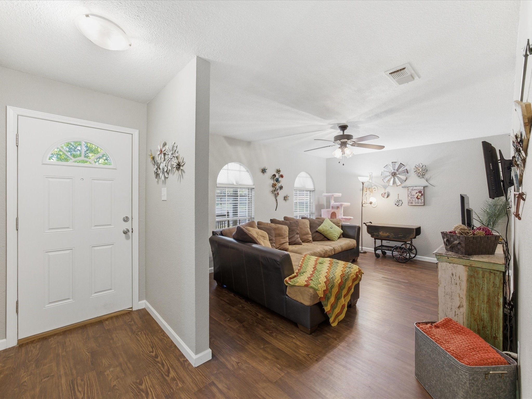 216 NE Cindy Lane Burleson TX 76028