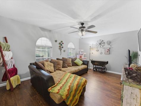 216 NE Cindy Lane Burleson TX 76028