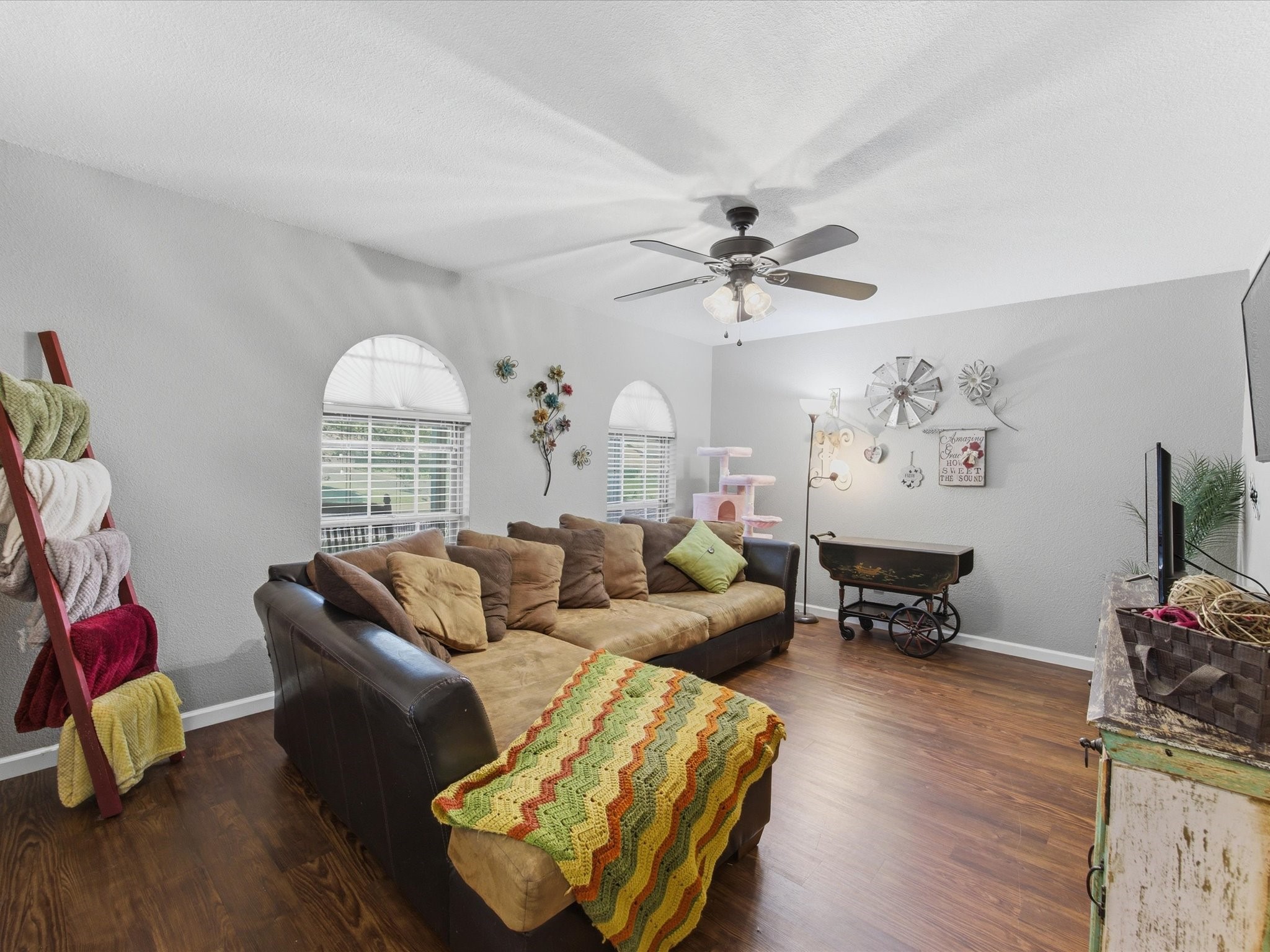 216 NE Cindy Lane Burleson TX 76028