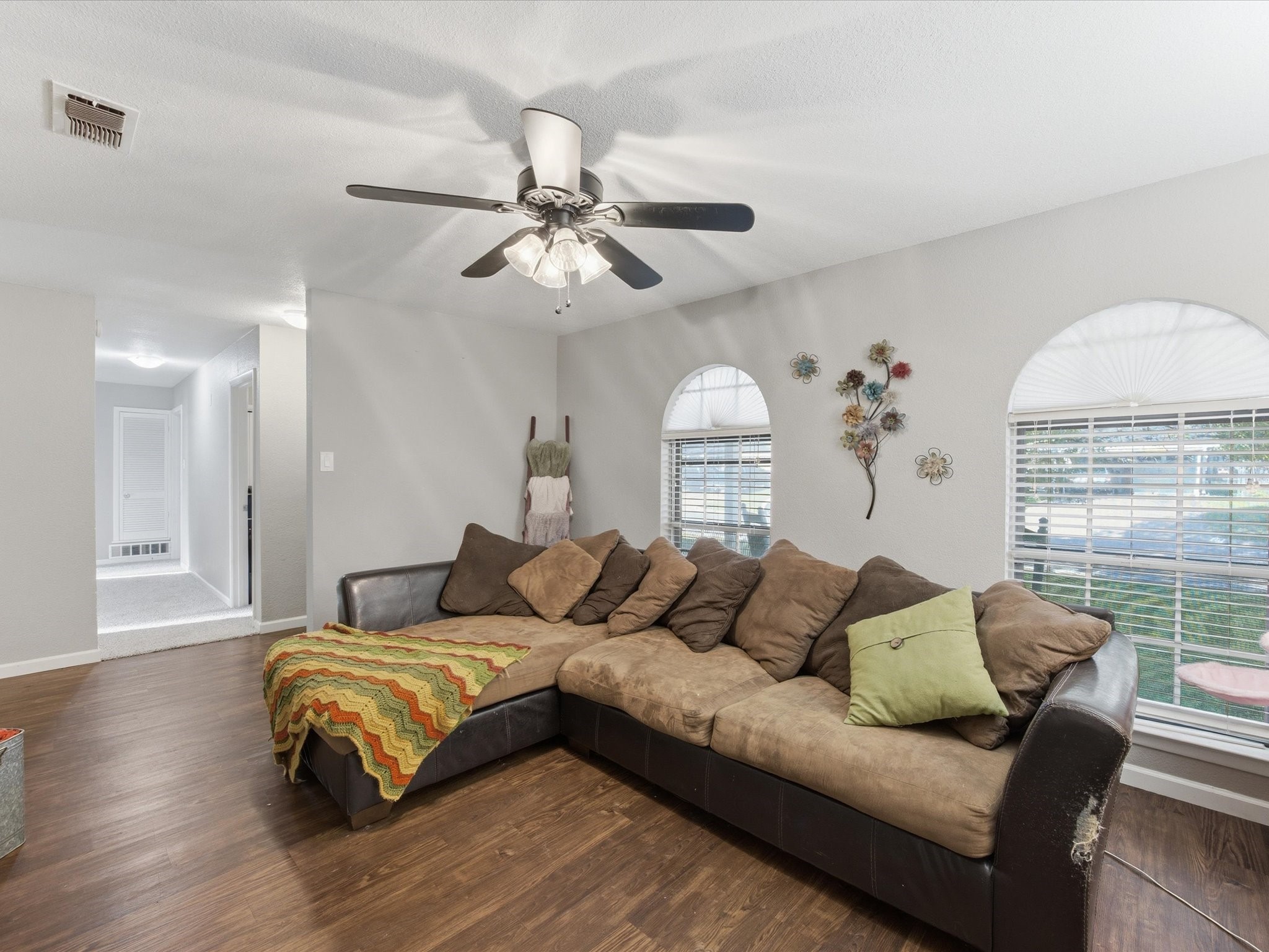 216 NE Cindy Lane Burleson TX 76028