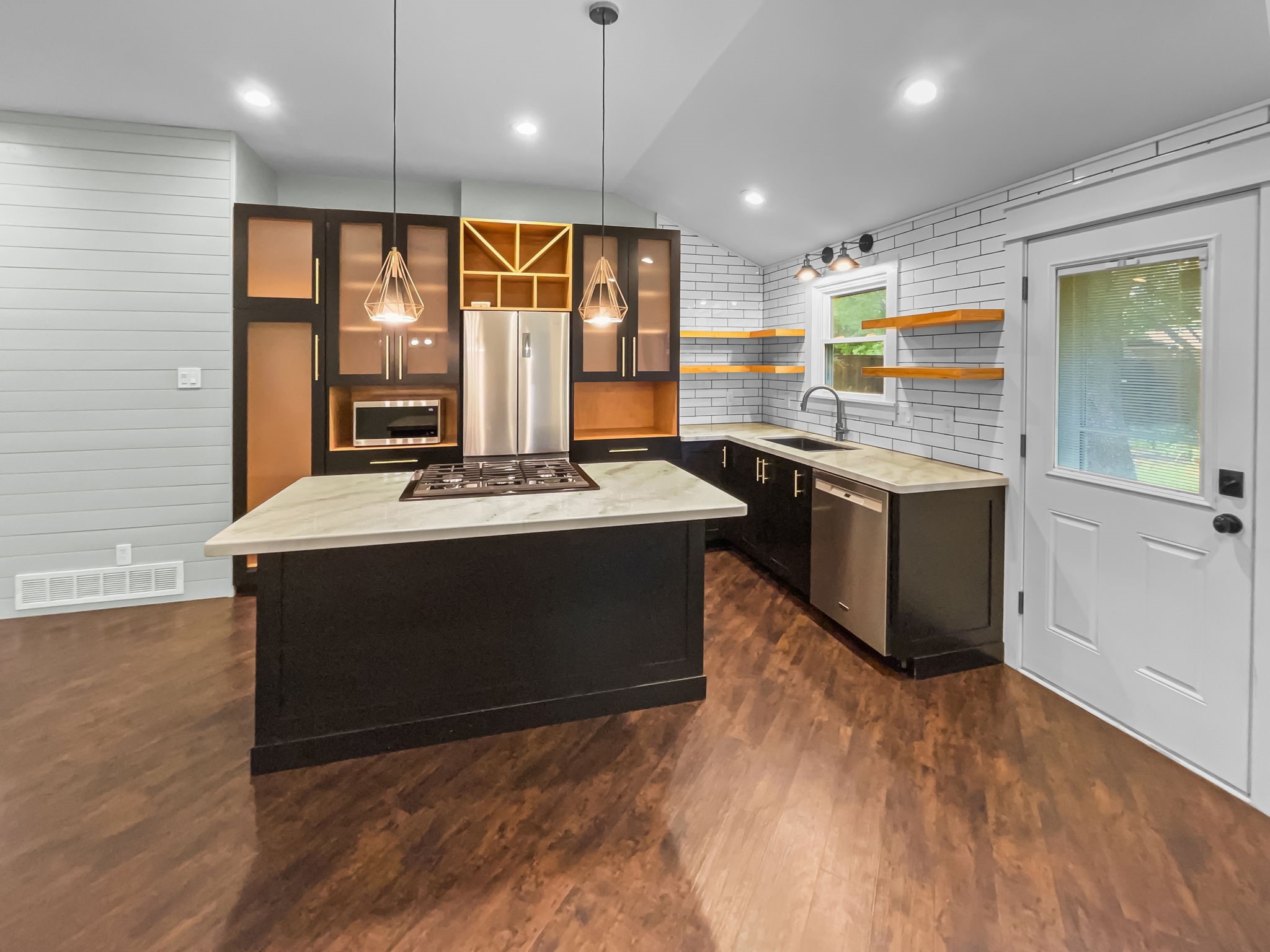 1108 E Russell Avenue Carrollton TX 75006