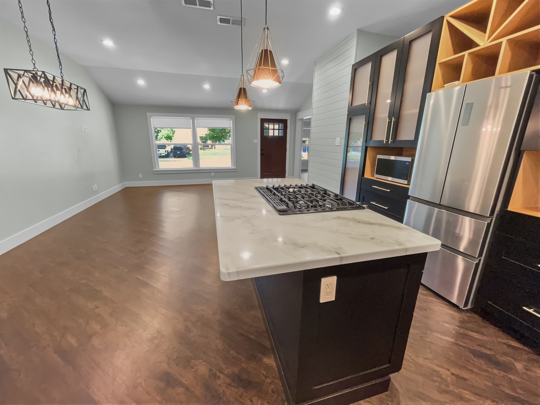 1108 E Russell Avenue Carrollton TX 75006