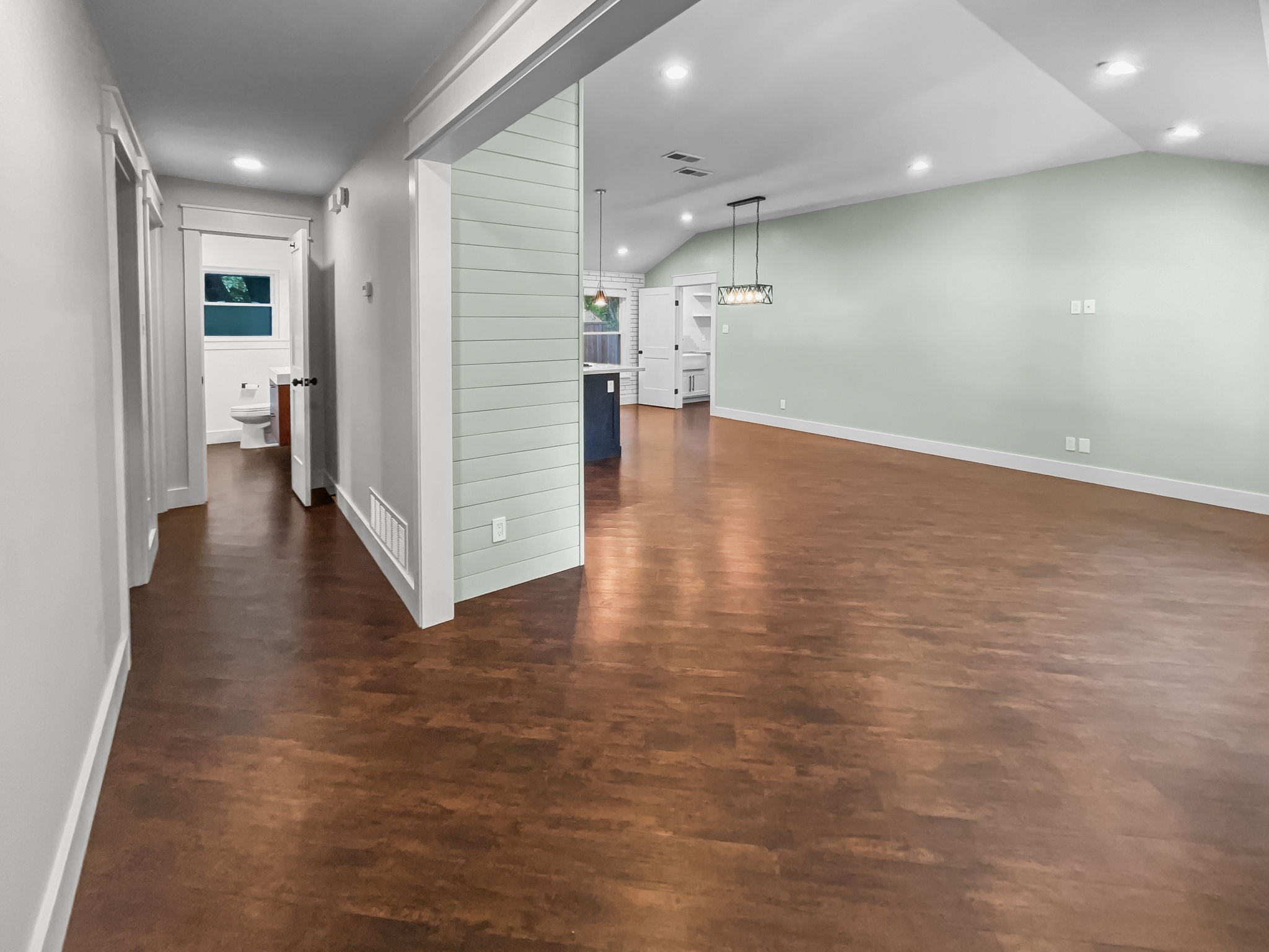 1108 E Russell Avenue Carrollton TX 75006
