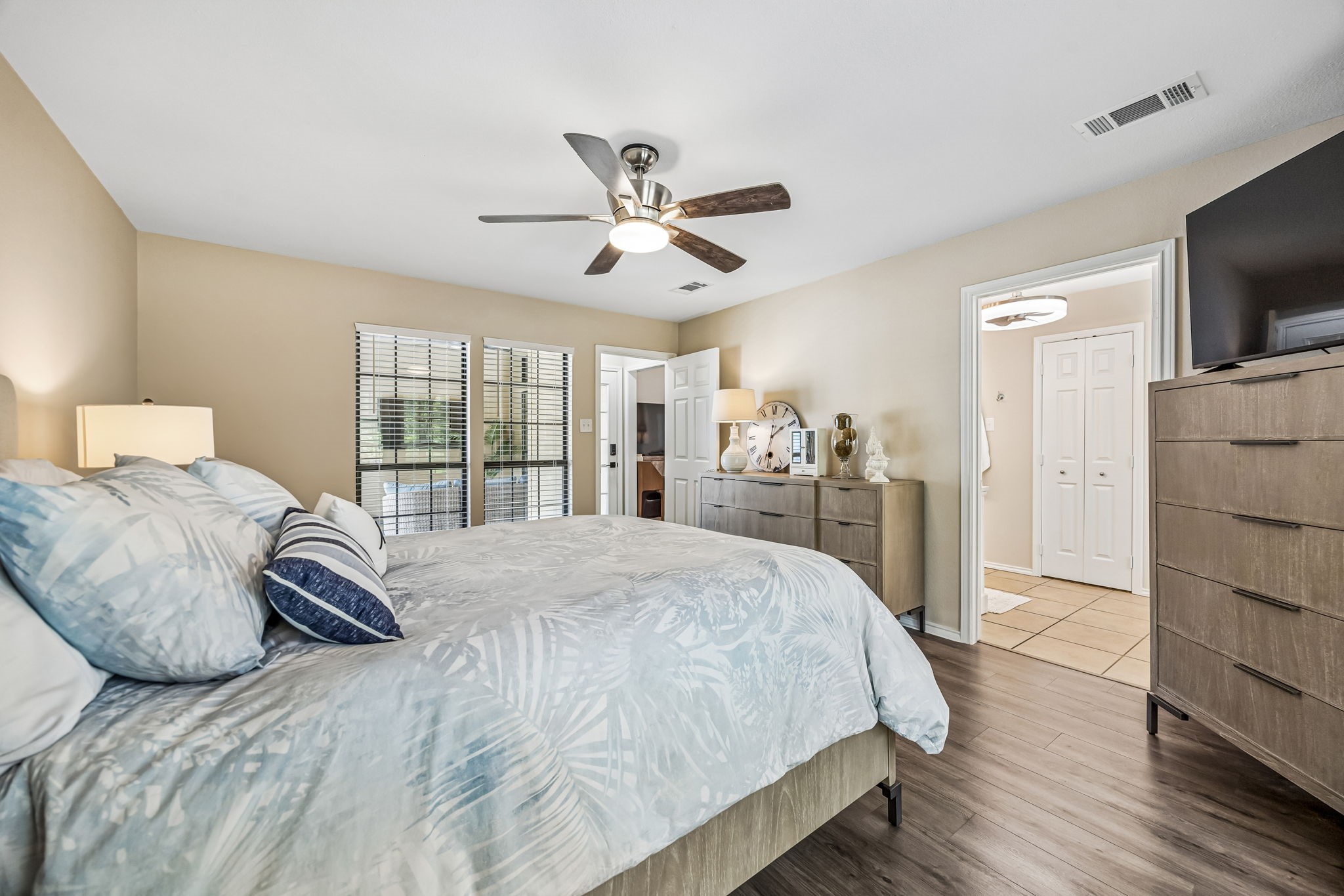 807 E State Highway 11 Tom Bean TX 75491