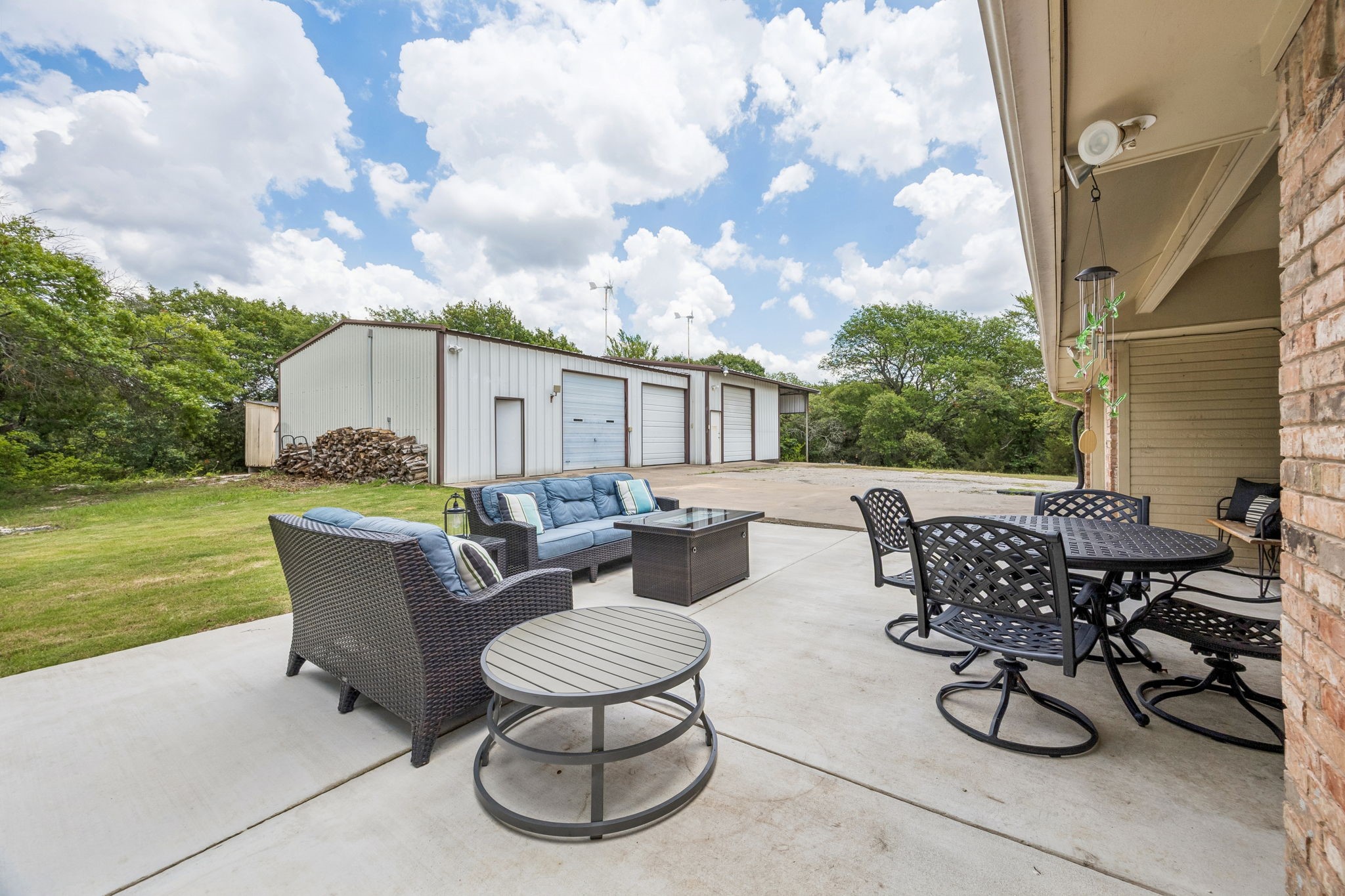 807 E State Highway 11 Tom Bean TX 75491