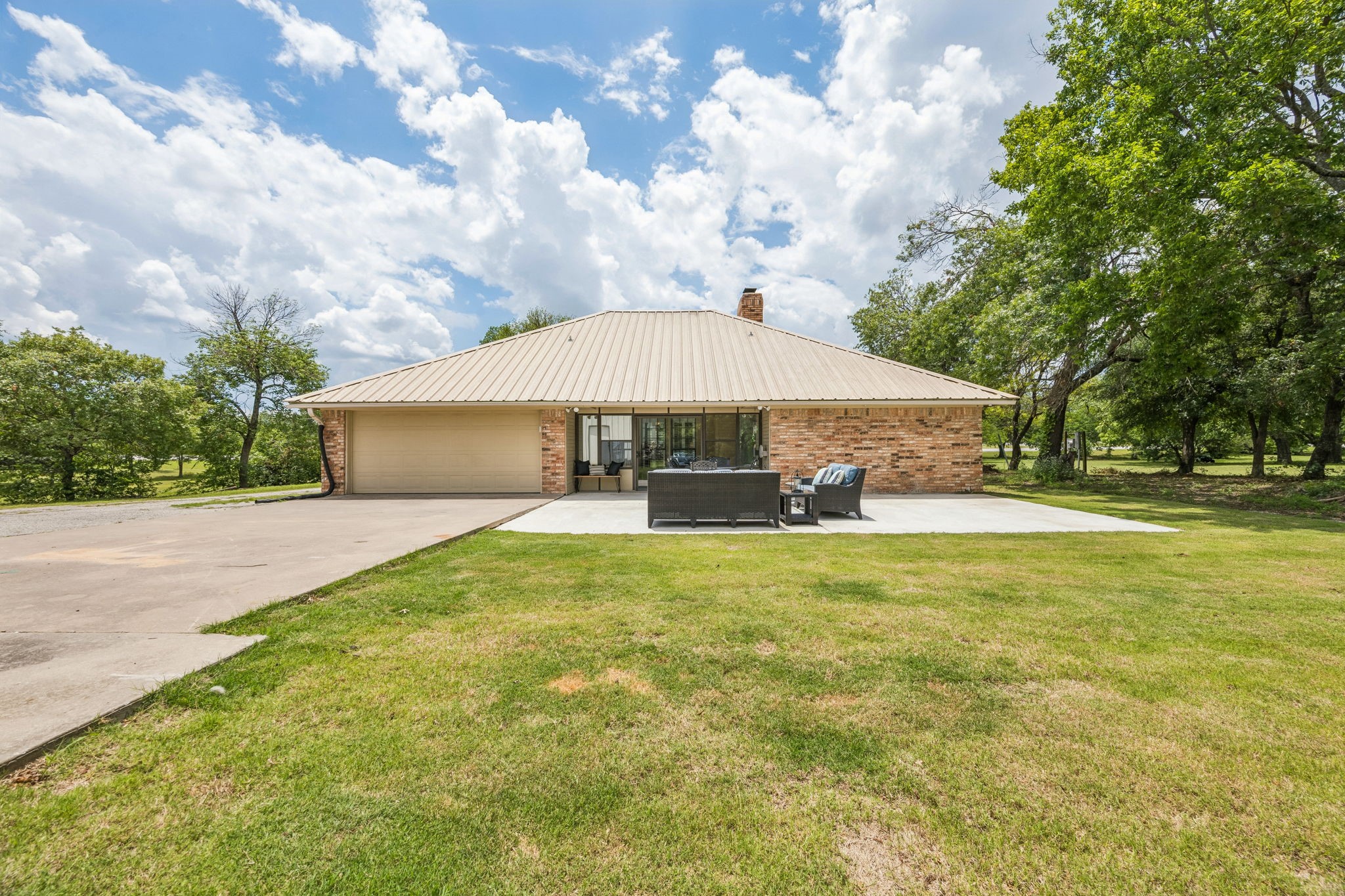 807 E State Highway 11 Tom Bean TX 75491