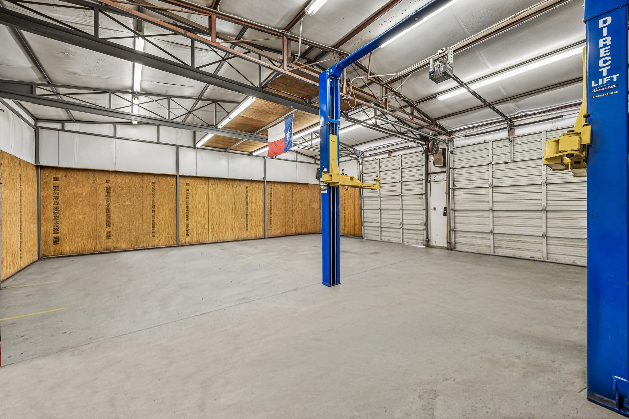 807 E State Highway 11 Tom Bean TX 75491