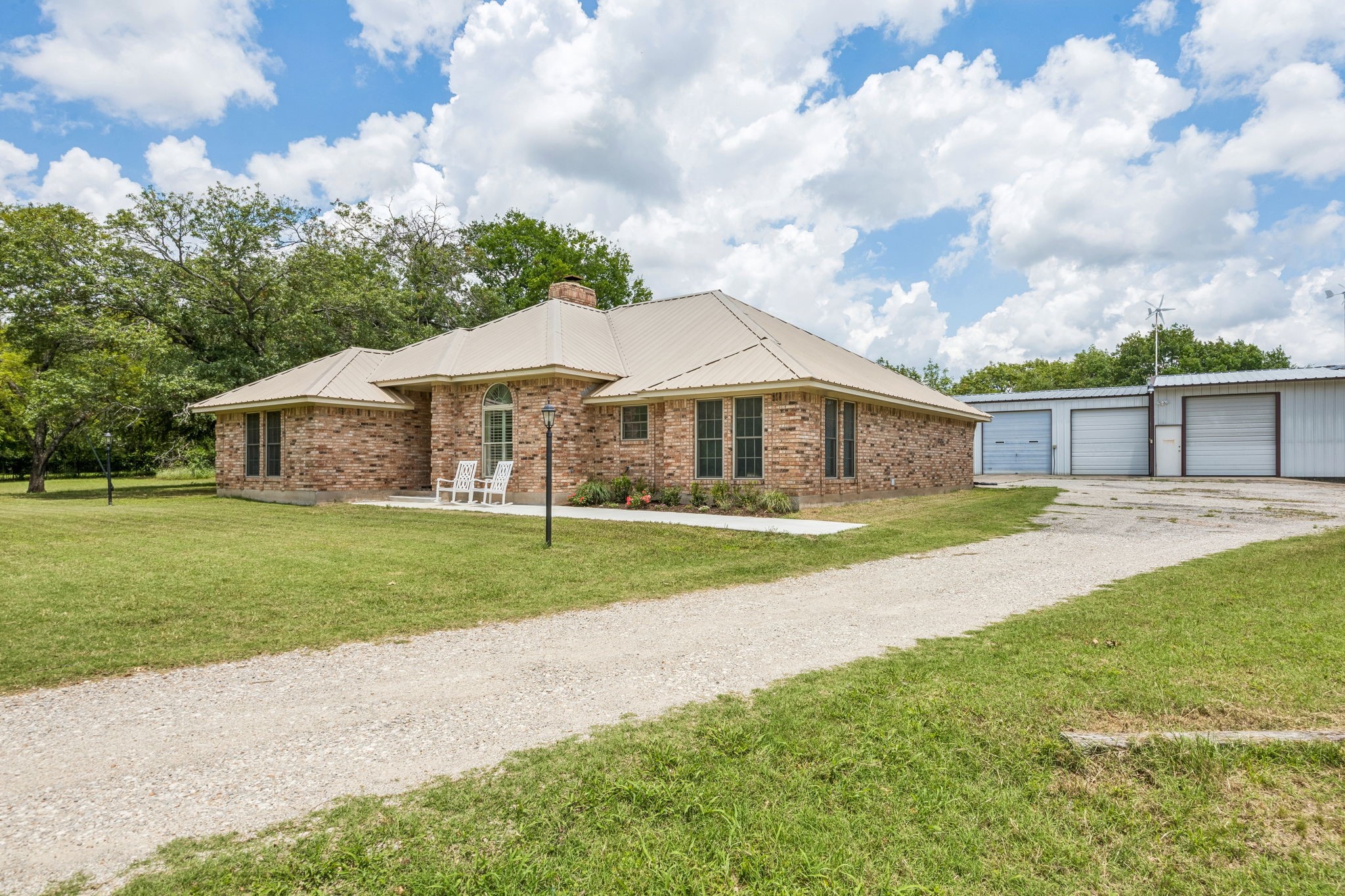 807 E State Highway 11 Tom Bean TX 75491