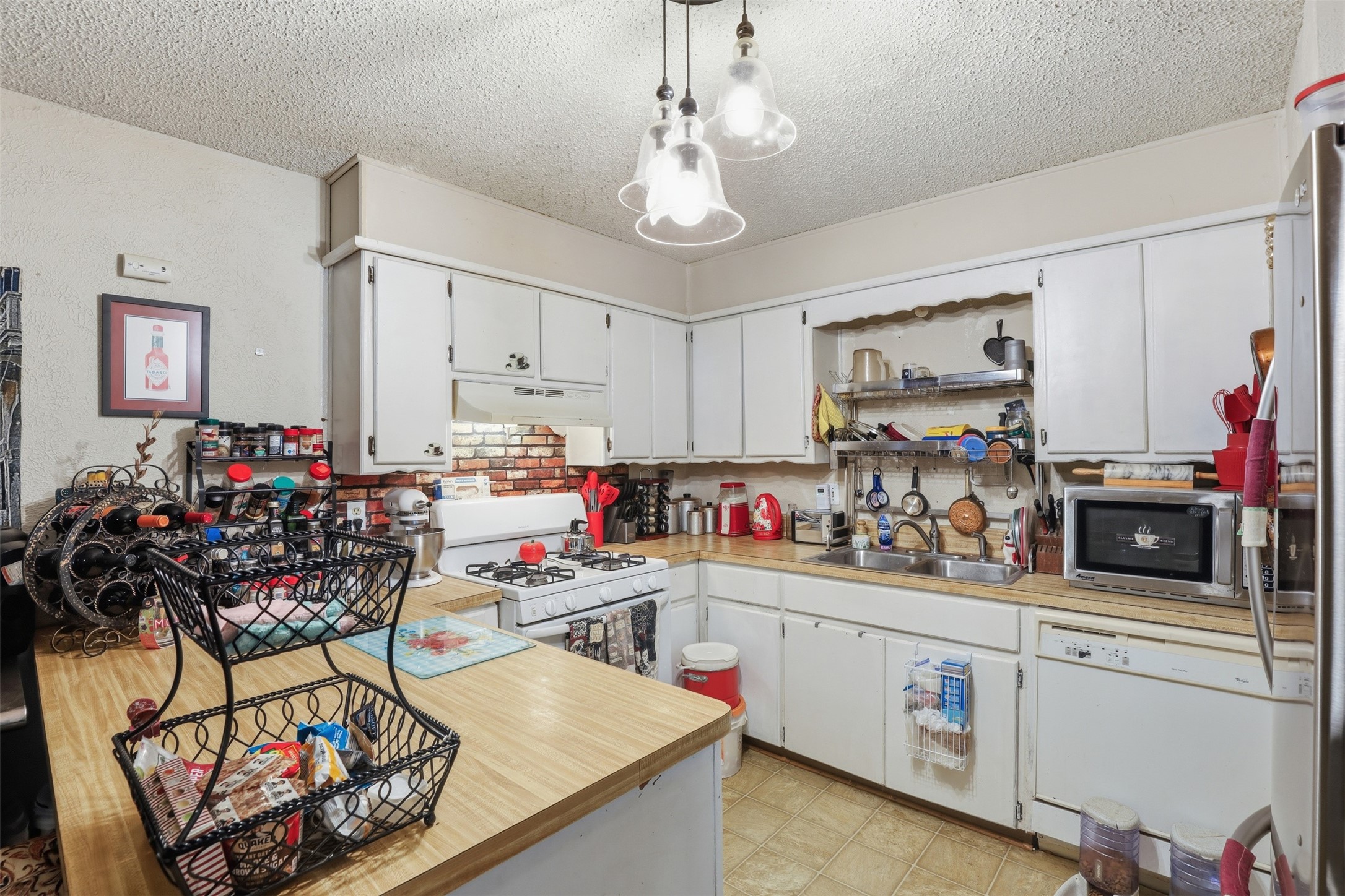 606 E Barton Street Granbury TX 76048
