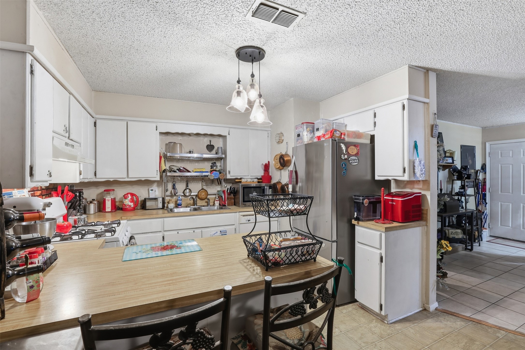 606 E Barton Street Granbury TX 76048