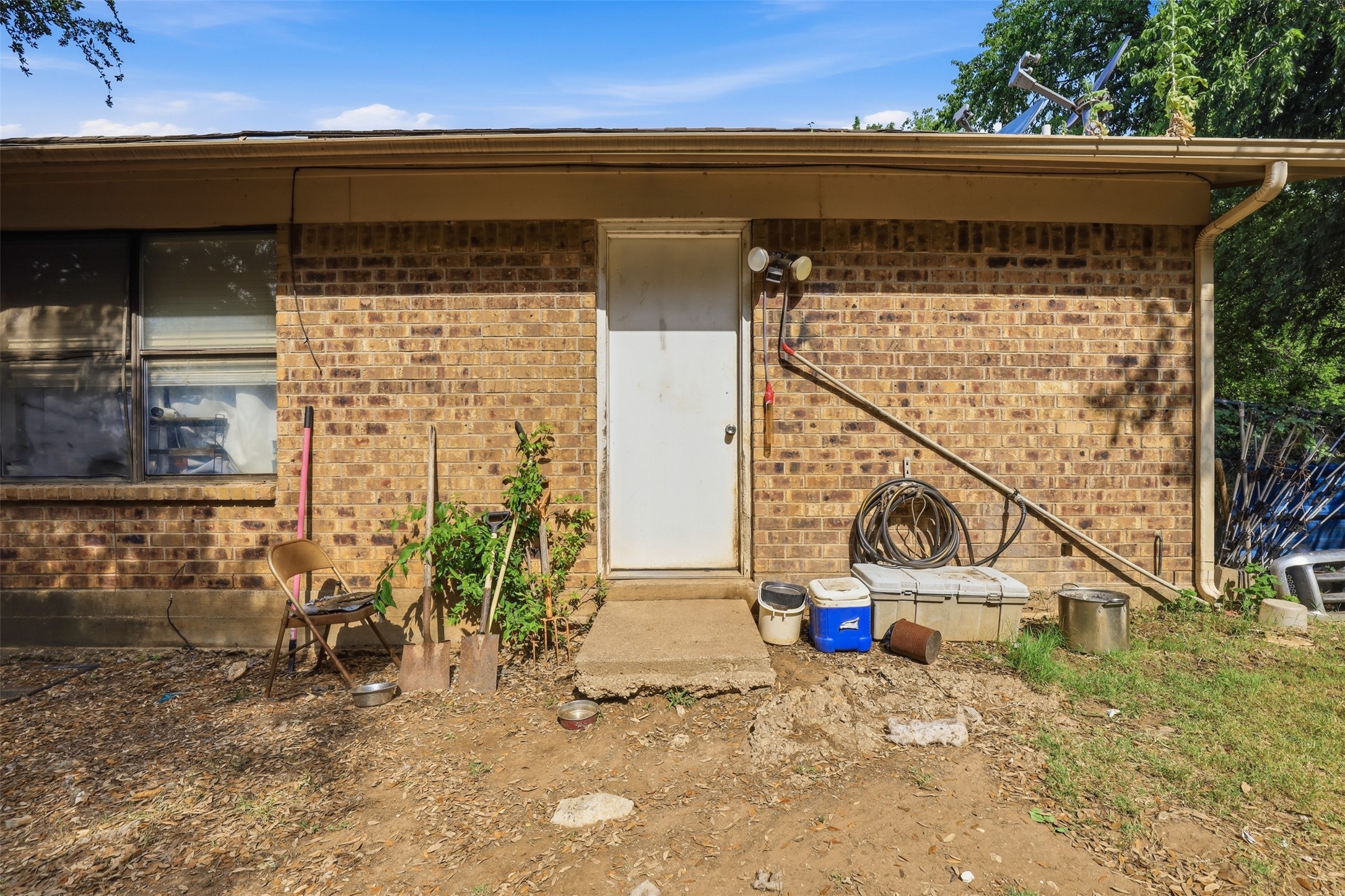 606 E Barton Street Granbury TX 76048
