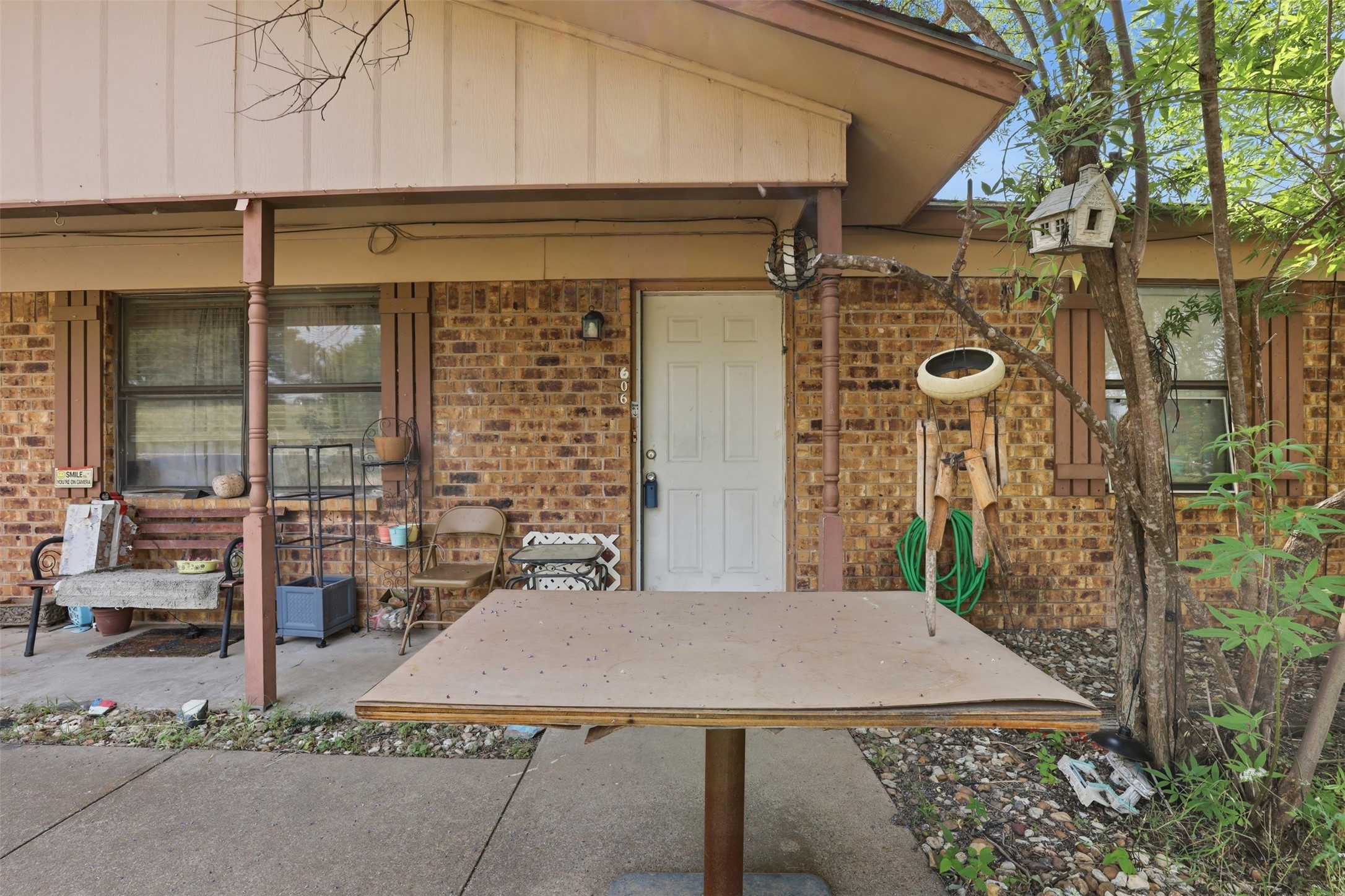 606 E Barton Street Granbury TX 76048