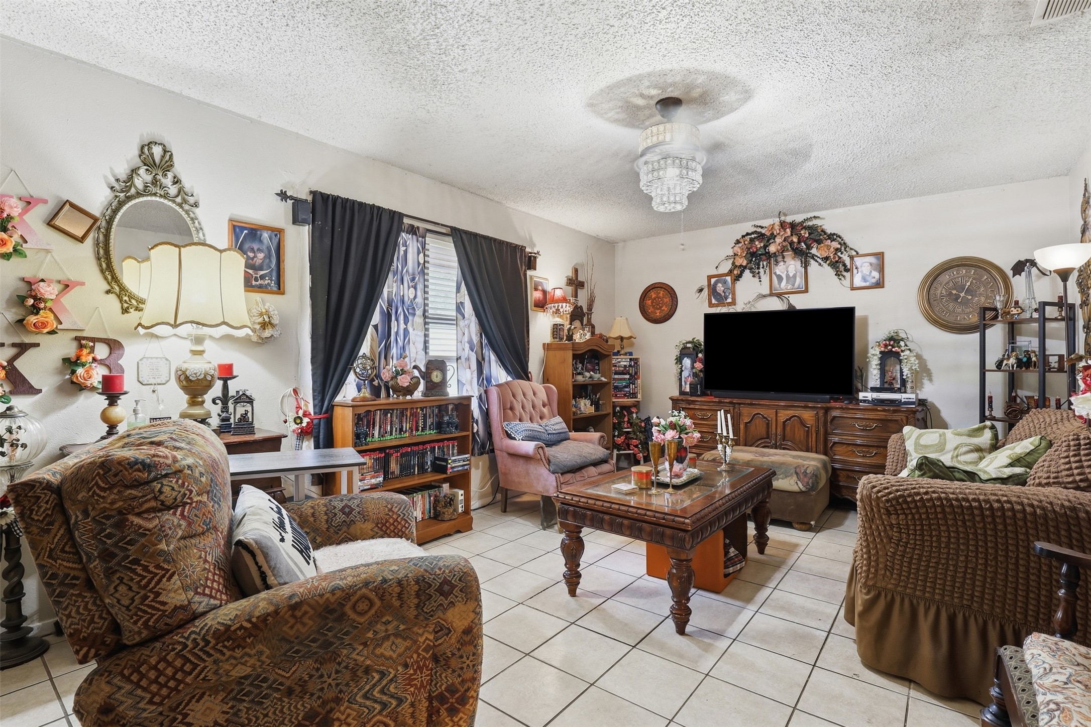 606 E Barton Street Granbury TX 76048