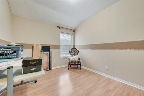 709 Creek Walk Place Arlington TX 76015