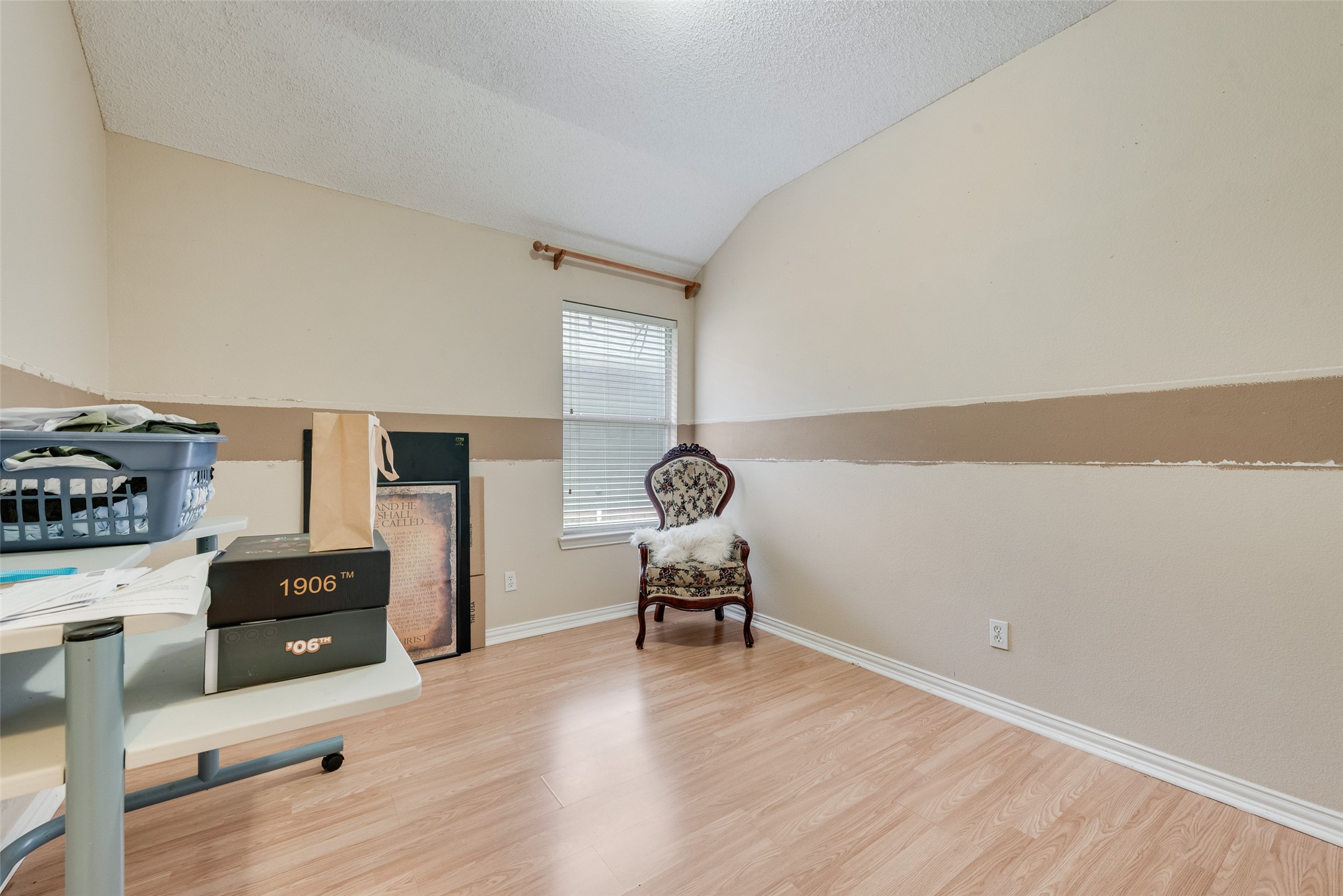 709 Creek Walk Place Arlington TX 76015