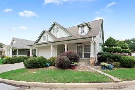709 Creek Walk Place Arlington TX 76015