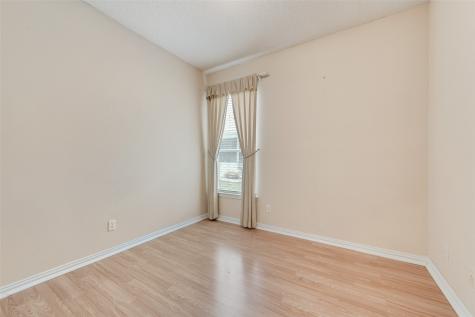 709 Creek Walk Place Arlington TX 76015