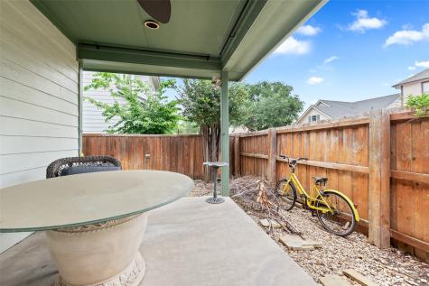 709 Creek Walk Place Arlington TX 76015