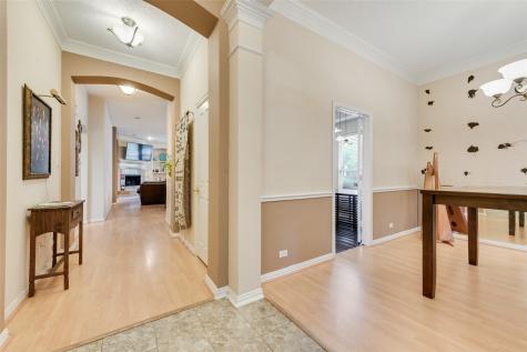 709 Creek Walk Place Arlington TX 76015