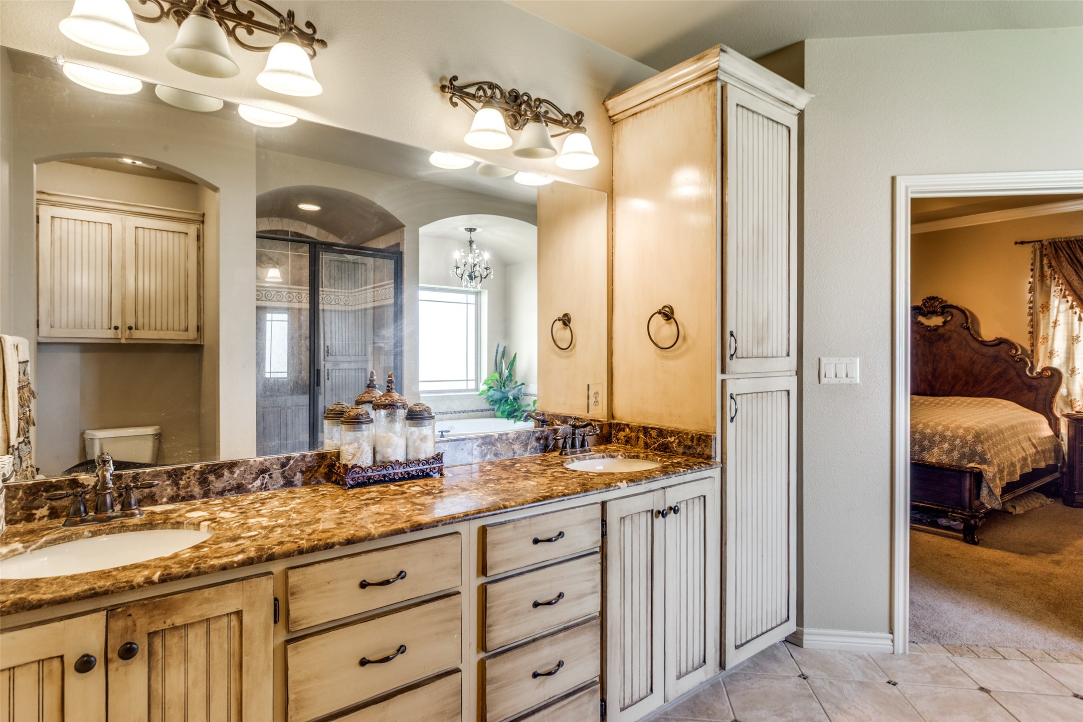 1233 County Road 3550 Paradise TX 76073