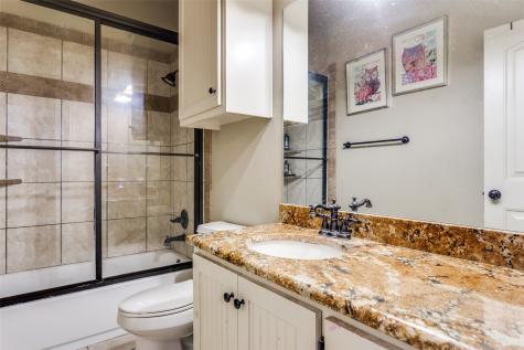 1233 County Road 3550 Paradise TX 76073