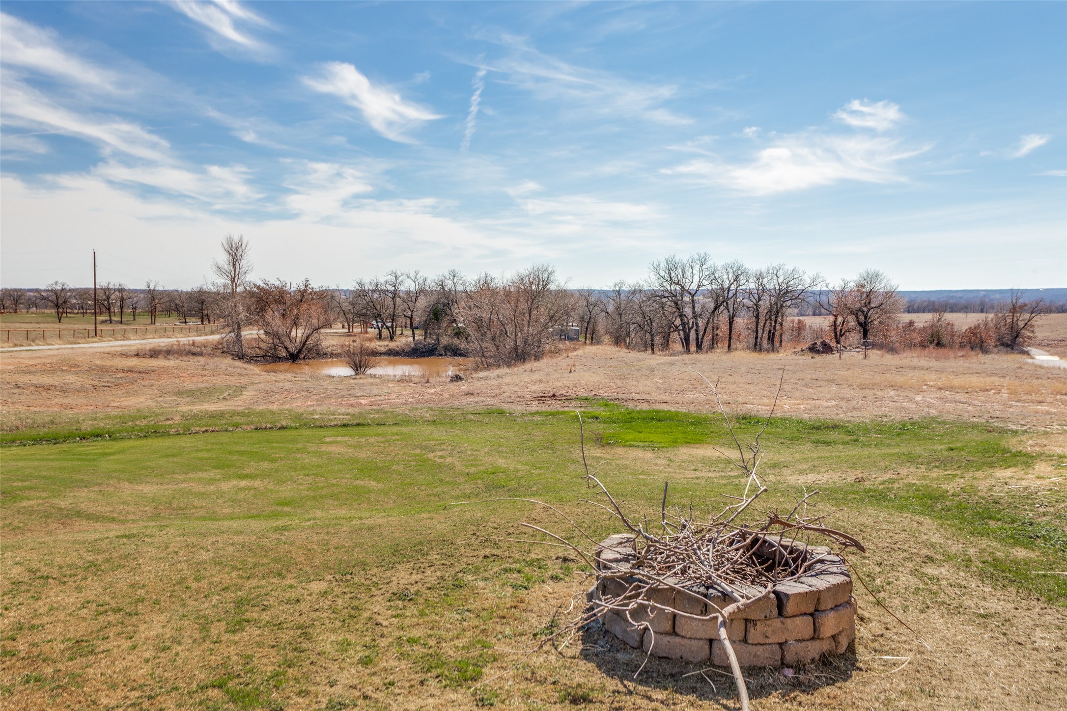 1233 County Road 3550 Paradise TX 76073