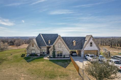1233 County Road 3550 Paradise TX 76073