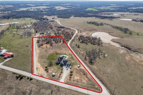 1233 County Road 3550 Paradise TX 76073