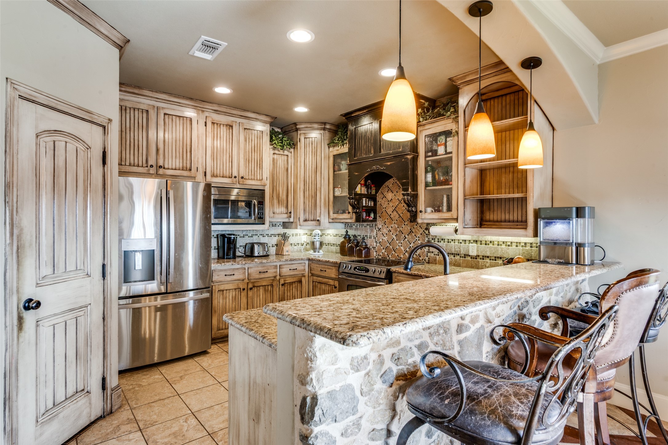 1233 County Road 3550 Paradise TX 76073