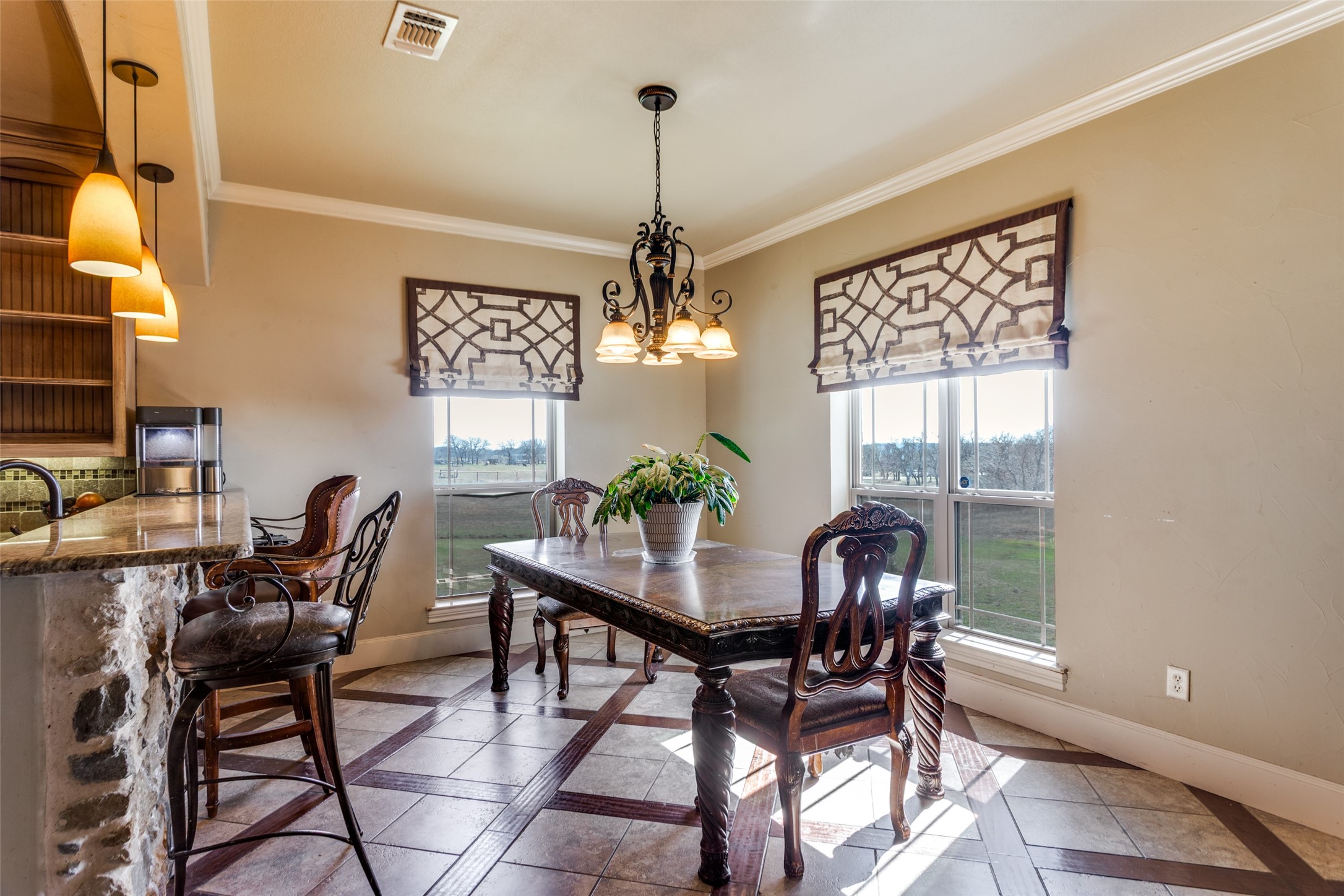 1233 County Road 3550 Paradise TX 76073