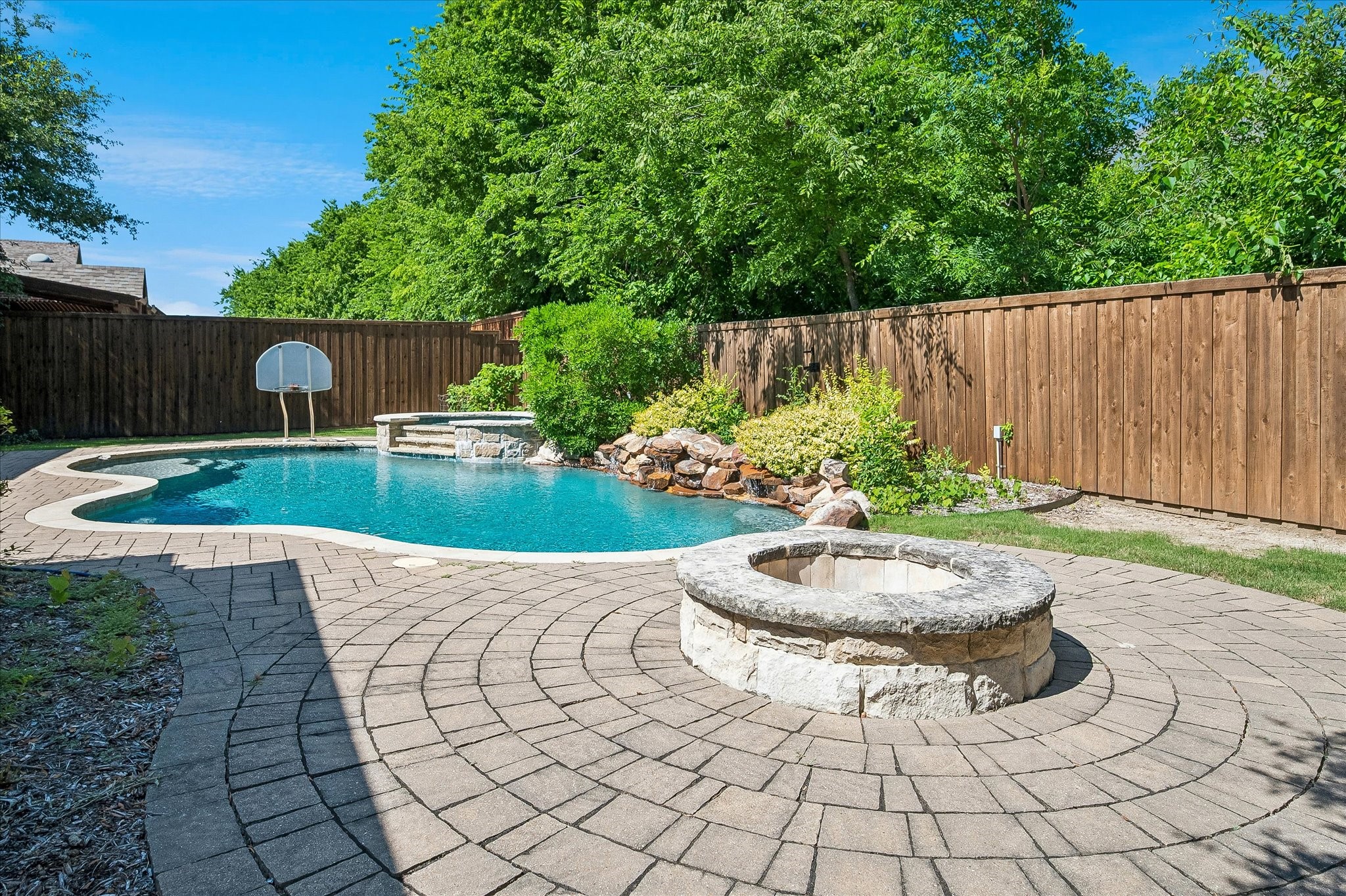 2022 Hopewell Drive Allen TX 75013