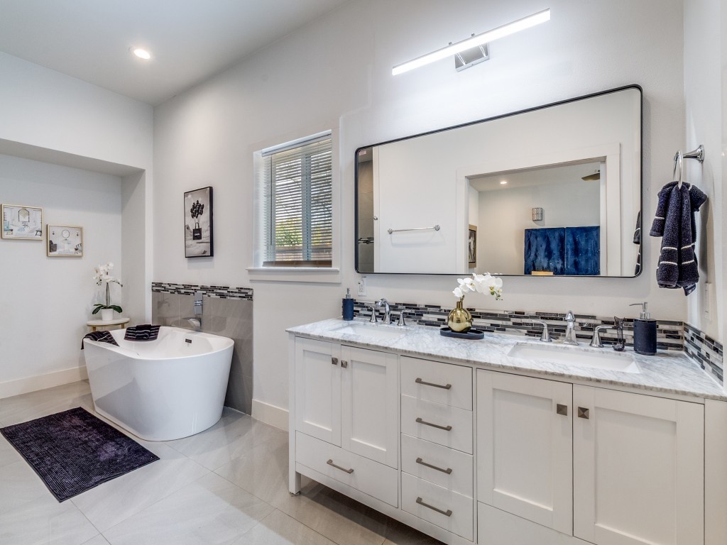 7326 Spring Valley Road Dallas TX 75254