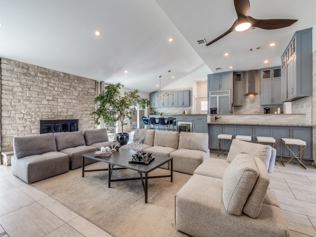 7326 Spring Valley Road Dallas TX 75254