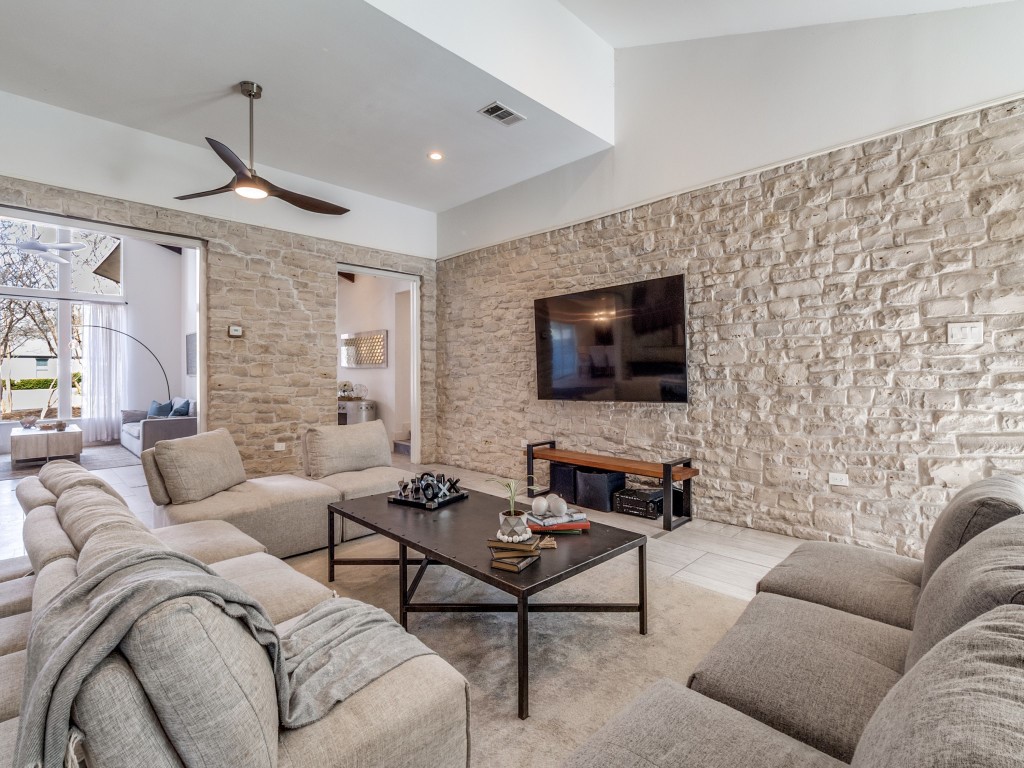7326 Spring Valley Road Dallas TX 75254
