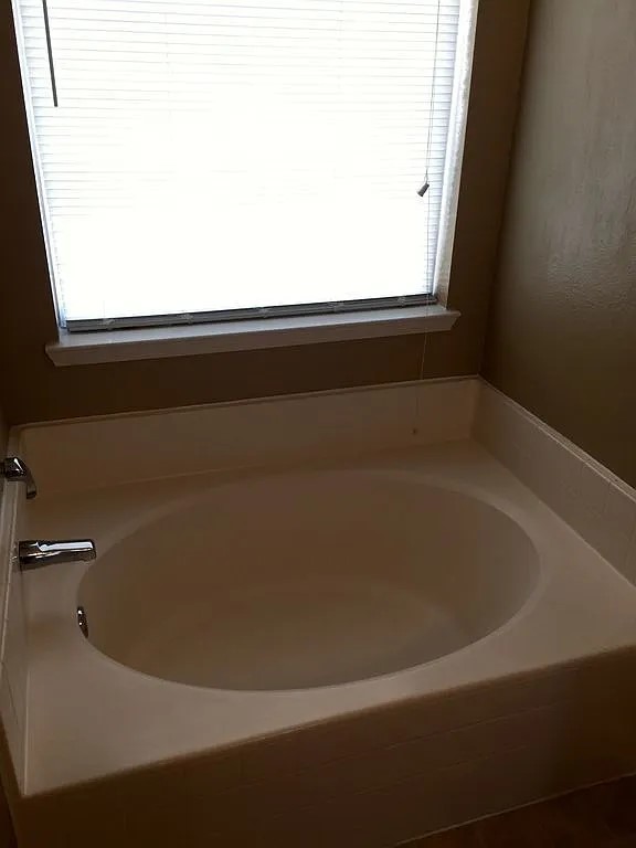 516 Ashdale Drive Fort Worth TX 76140