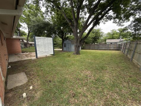 2008 Bradford Drive Arlington TX 76010