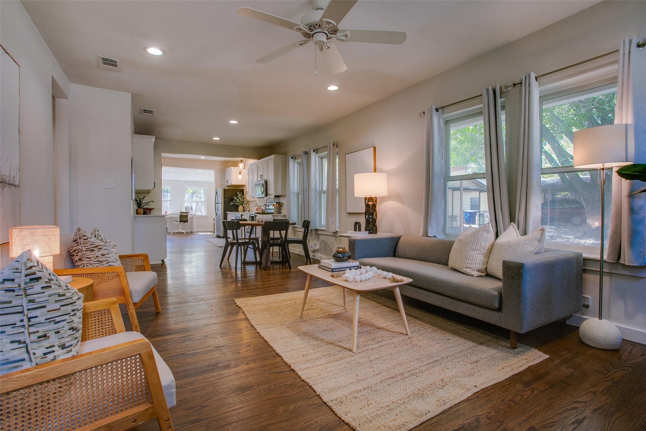 2606 W 12th Street Dallas TX 75211