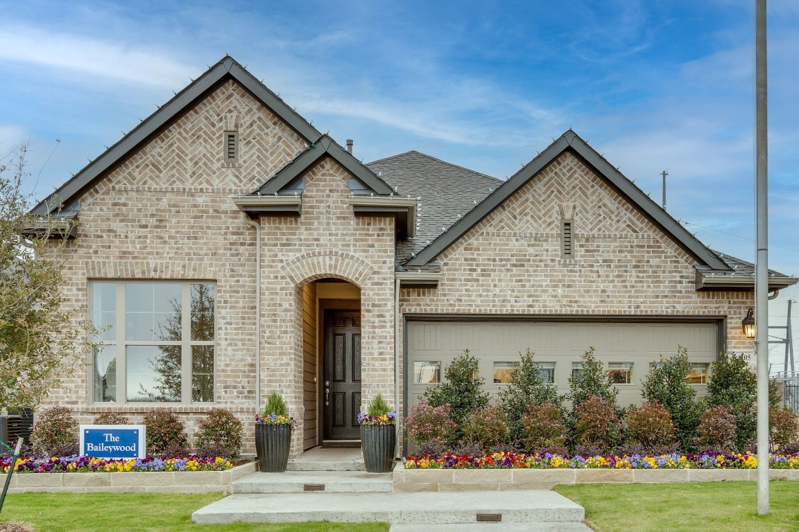 105 Thackery Road Garland TX 75043